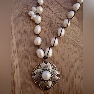 Silpada Rhyannon sterling silver and freshwater Pearl necklace